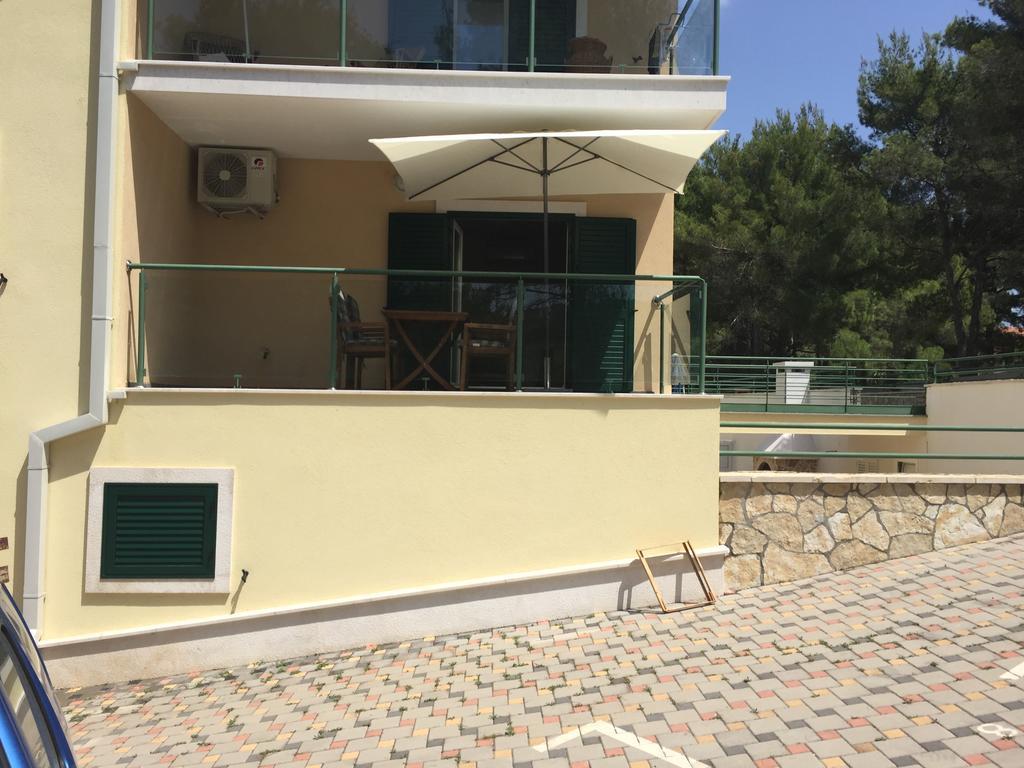 Rogač Apartment Maestral מראה חיצוני תמונה