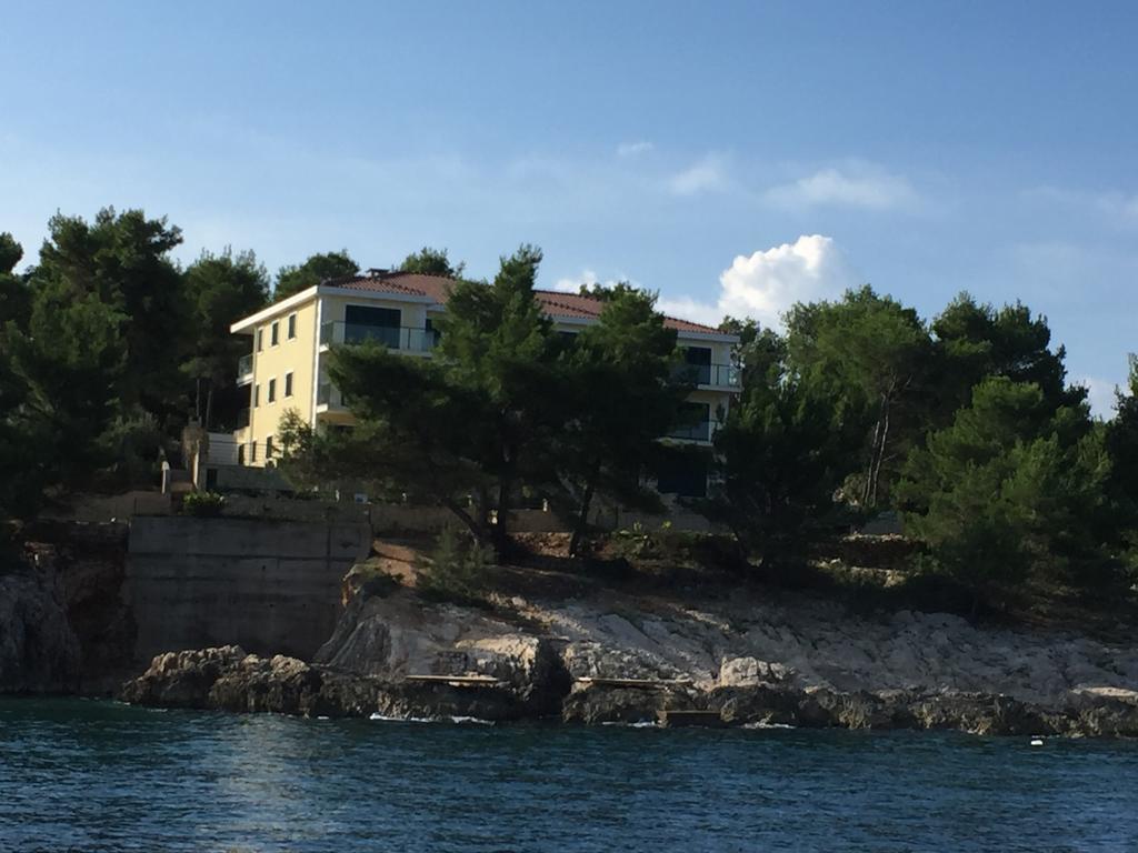 Rogač Apartment Maestral מראה חיצוני תמונה