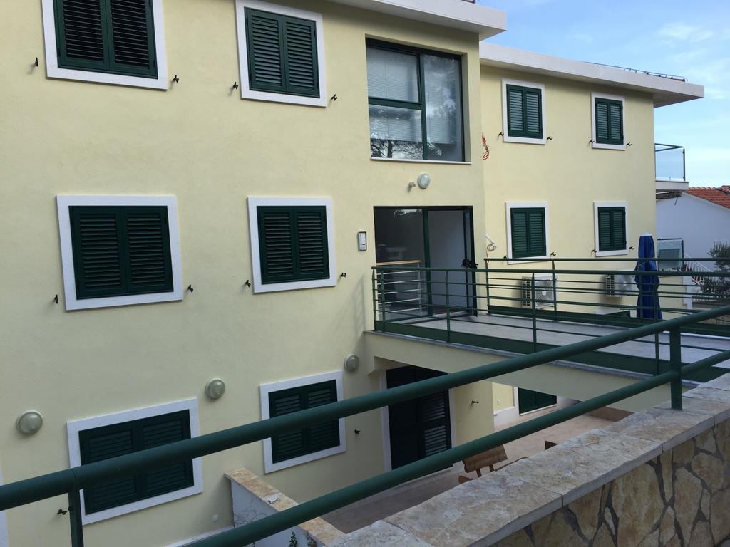 Rogač Apartment Maestral מראה חיצוני תמונה