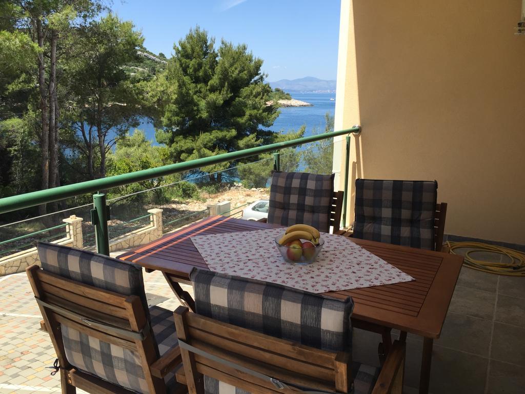 Rogač Apartment Maestral מראה חיצוני תמונה
